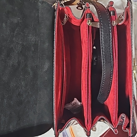 Patricia Nash - Picture 4 of 6